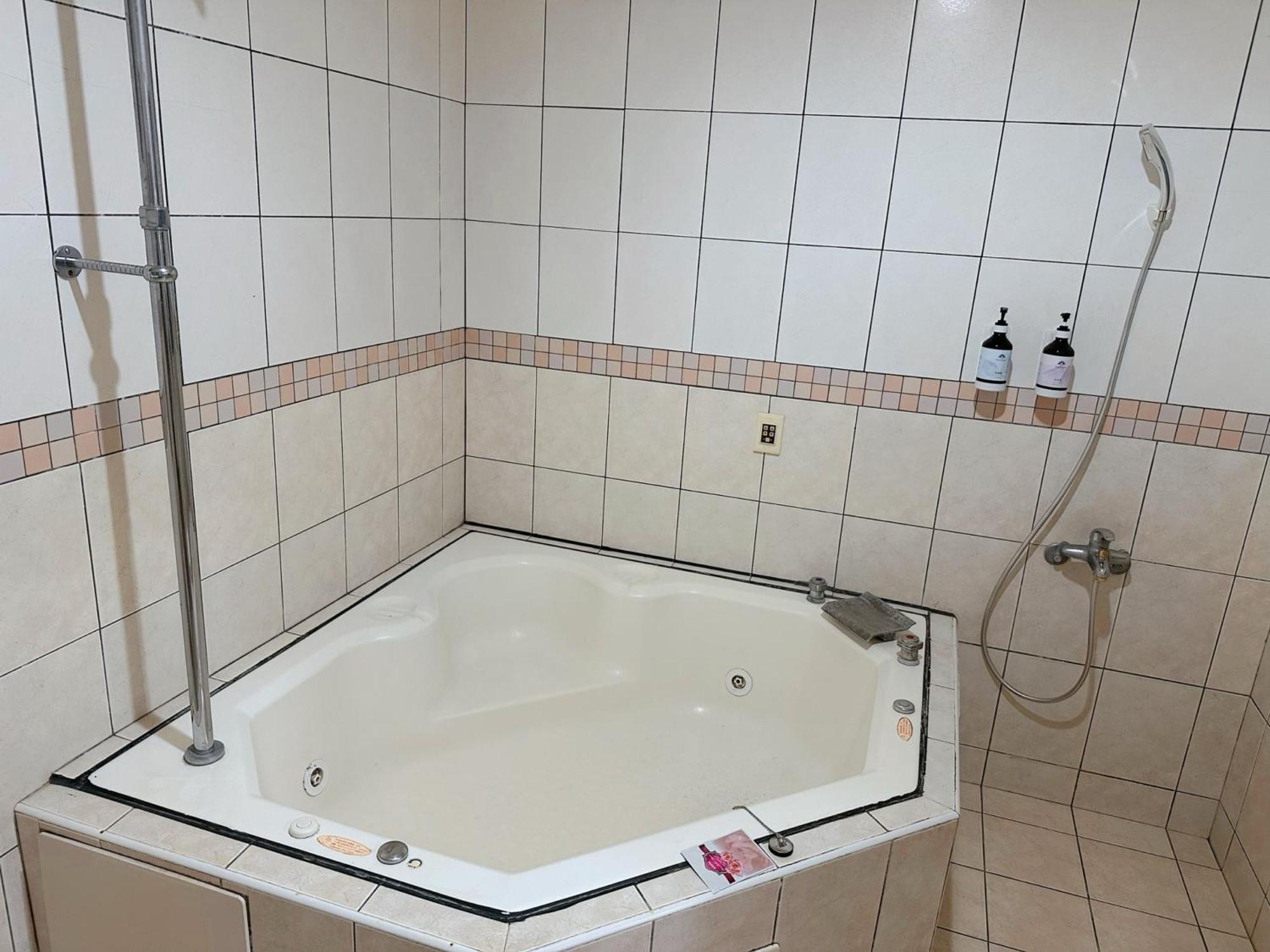 Hua Du Motel Jiji Dış mekan fotoğraf